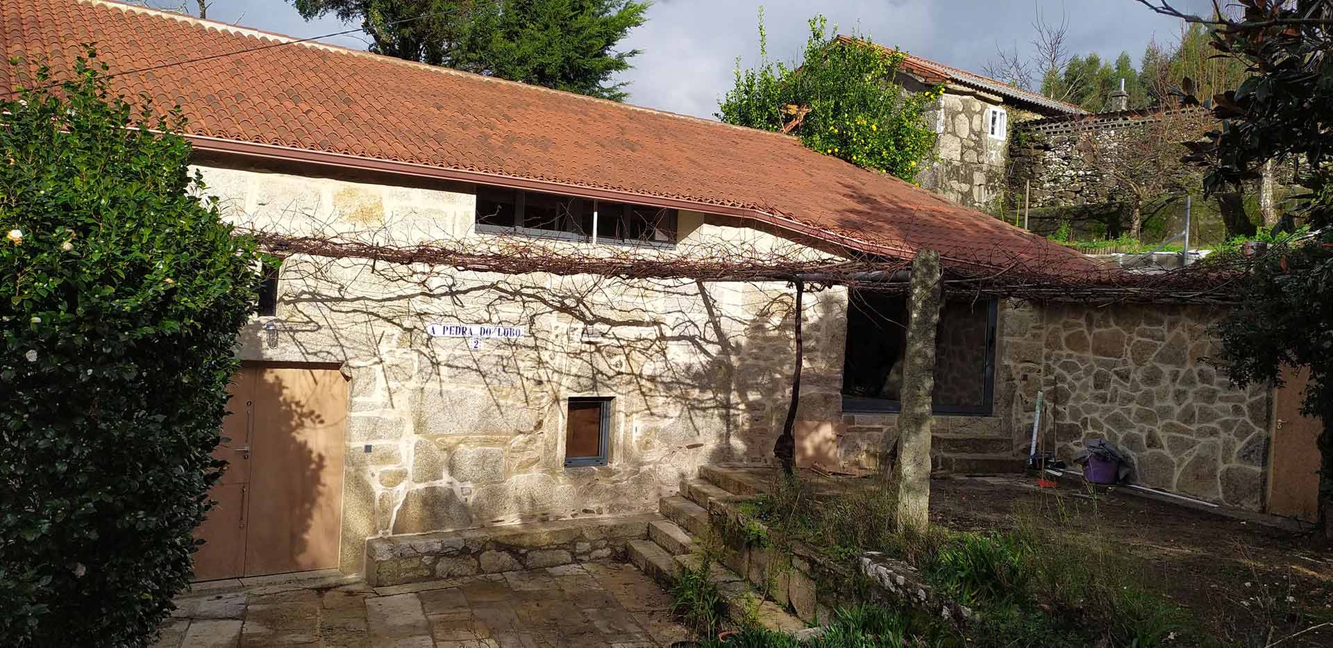 Alubabel fachada de casa rural